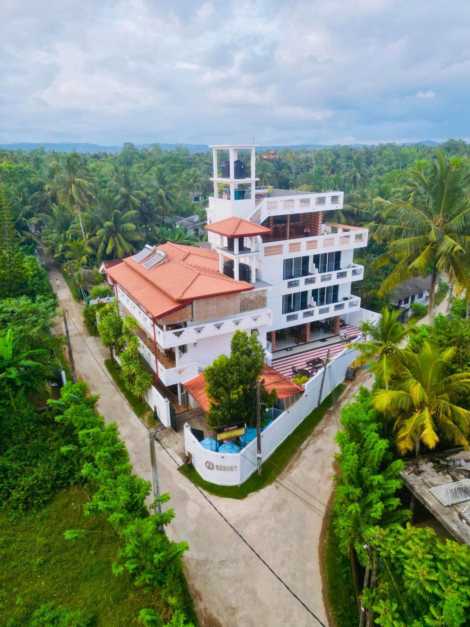 Iresort Weligama Exterior photo